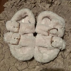 Faux Fur Slides